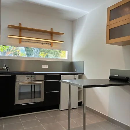 Rez De Chaussee Guest house *